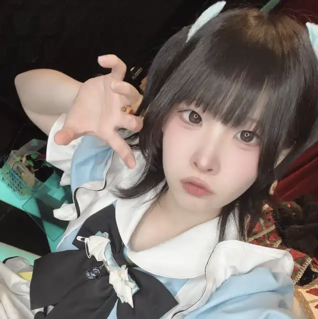 しあ